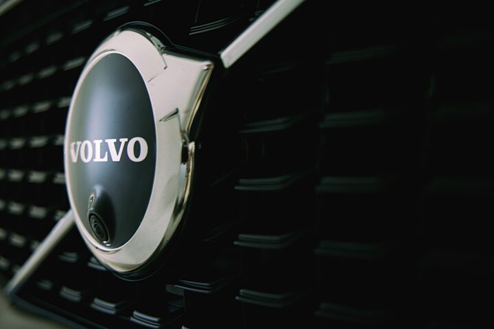 Volvo EX40 badge
